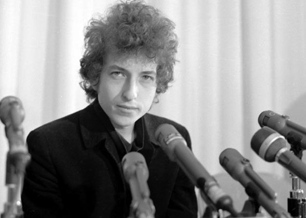 'You know, I can't write like that any more.' Dylan's press conference in Austin, Texas.